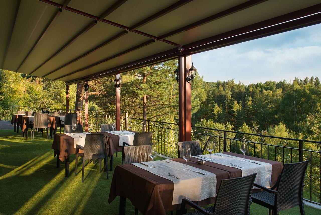 Hotel Villa Magus Kladnitsa Luaran gambar