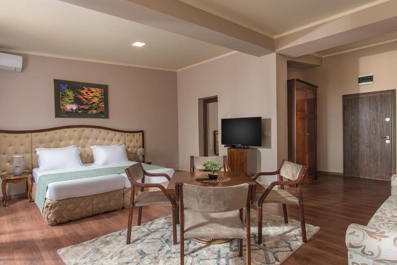 Hotel Villa Magus Kladnitsa Luaran gambar