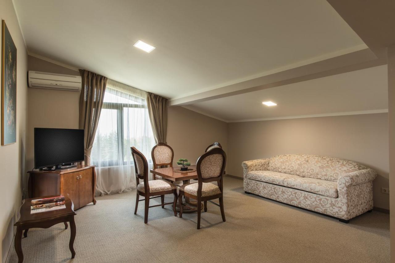 Hotel Villa Magus Kladnitsa Luaran gambar
