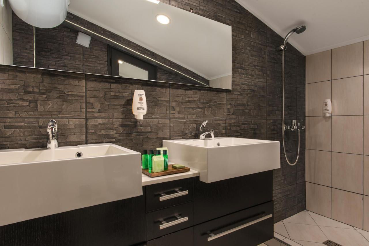 Hotel Villa Magus Kladnitsa Luaran gambar