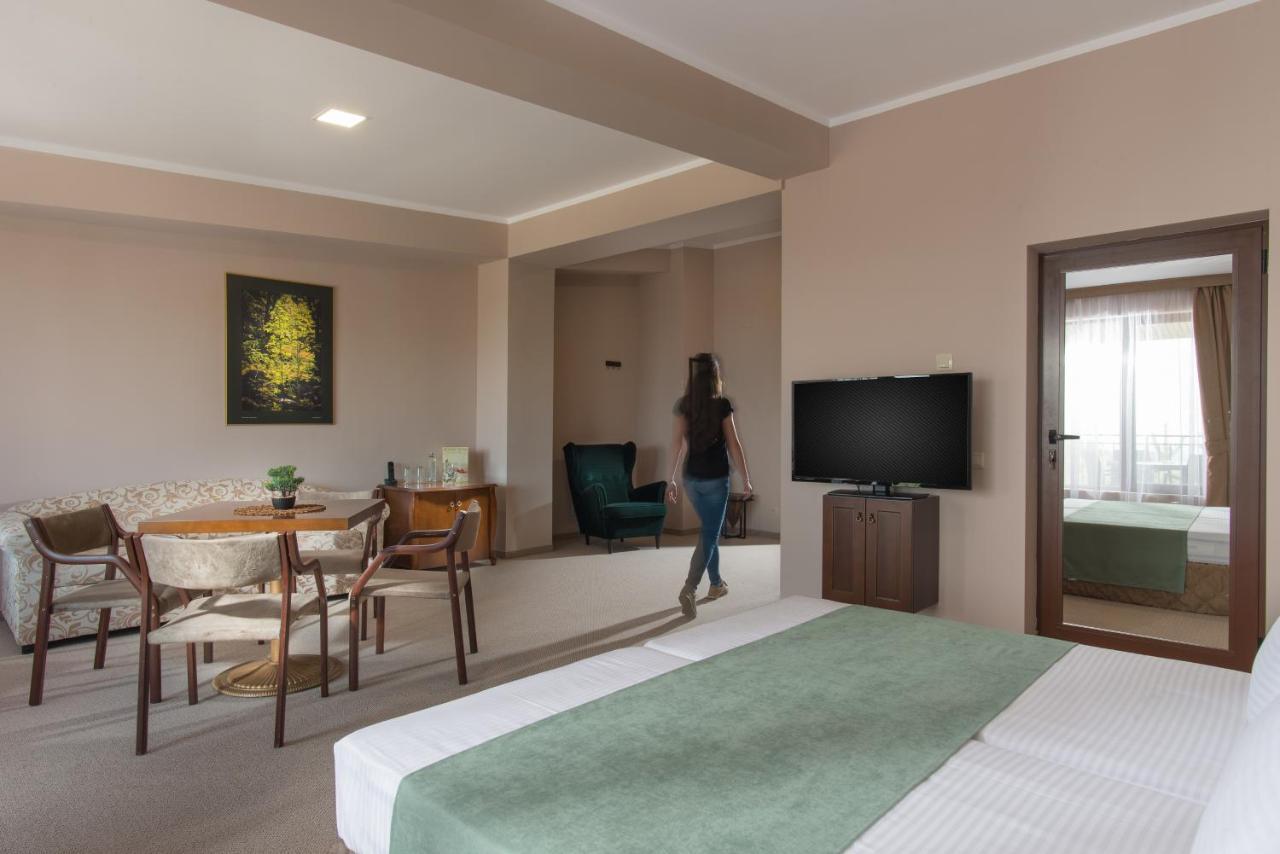 Hotel Villa Magus Kladnitsa Luaran gambar